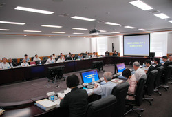医学部定員検討会2011年8月10日.jpg